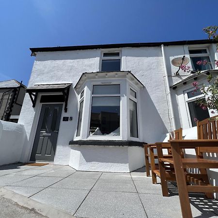 Vila 2 Edward Street Llandudno Exteriér fotografie